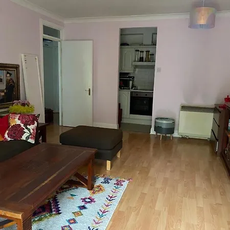 Cosy For 2 Month Let In Central Location . 公寓 *