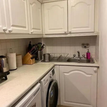 公寓 Cosy For 2 Month Let In Central Location .