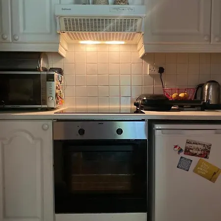 Cosy For 2 Month Let In Central Location . * 都柏林