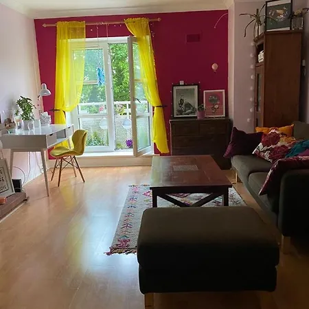 Cosy For 2 Month Let In Central Location . Appartement *